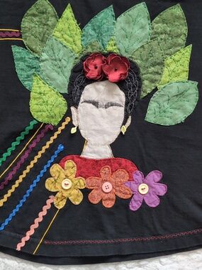 Frida Kahlo Short Sleeve T-shirt Small